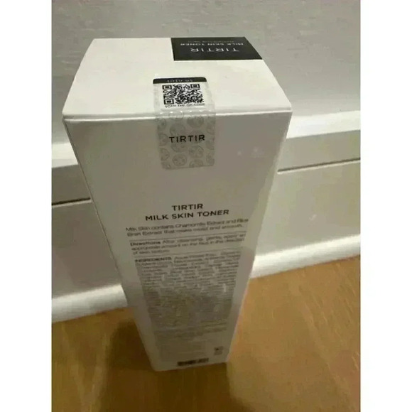 TIRTIR Milk Skin Toner - 150ml - Picture 4 of 8